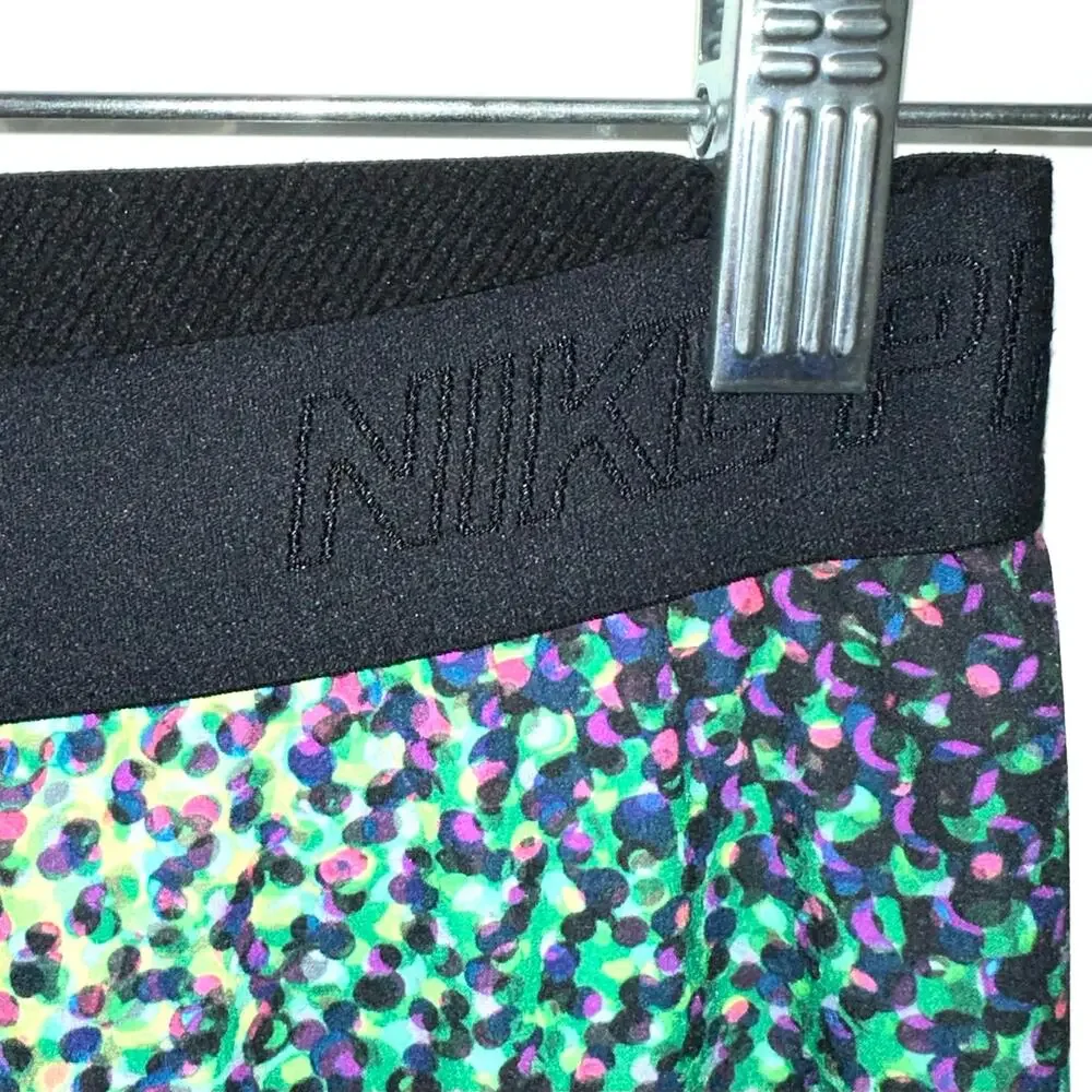 Nike Pro HyperCool Multicolor Pattern Mesh Capri Leggings Size Small